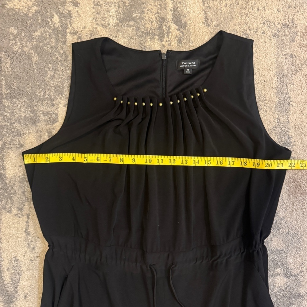 Women’s black Tahari Wide Leg Romper - Picture 6 of 8